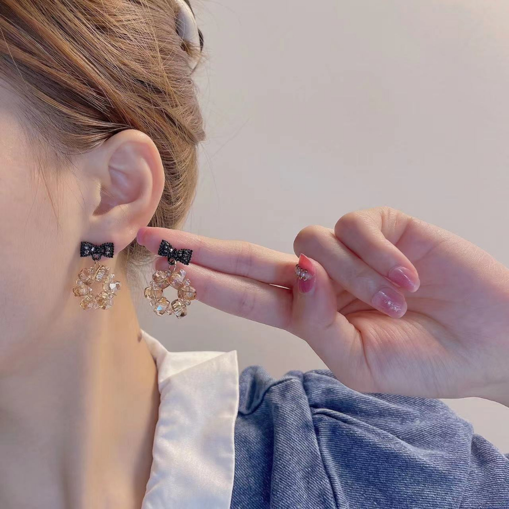 Anting Tusuk silver Desain Pita Hitam Hias Kristal Berlian Asimetris Gaya retro Korea