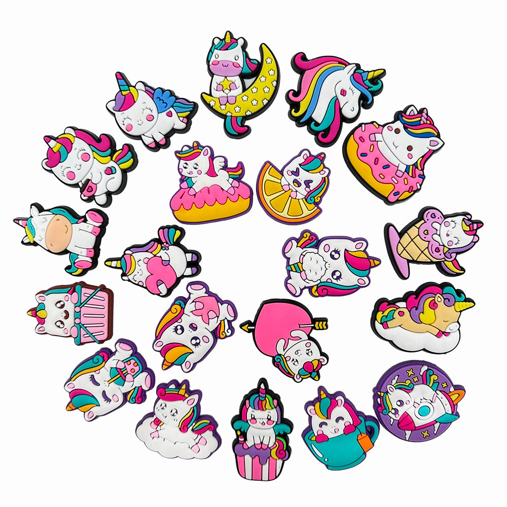 Unicorn Pesona Sepatu Aksesoris Taman Sepatu Atas Dekorasi Bakiak Croc Pin Jibbit Charm Unisex Menyenangkan Hadiah