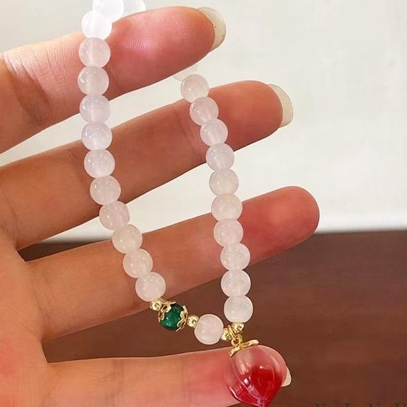 【Bayar di tempat】2023 gaya baru Gelang Pacar Manis Perempuan Peach Gelang Gaya Vintage Giok Putih Manik Hijau