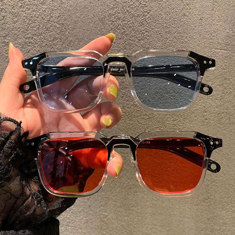 【COD】 kacamata gaya wanita terbaru Kacamata Hitam Wanita Korean Fashion Bingkai Persegi Sunglasses