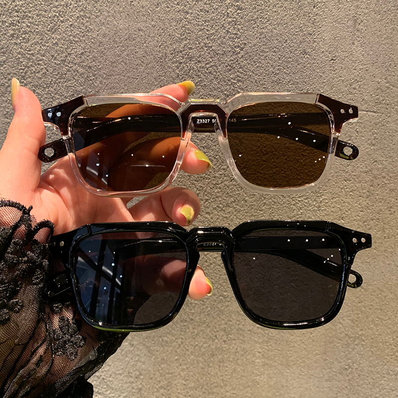 【COD】 kacamata gaya wanita terbaru Kacamata Hitam Wanita Korean Fashion Bingkai Persegi Sunglasses