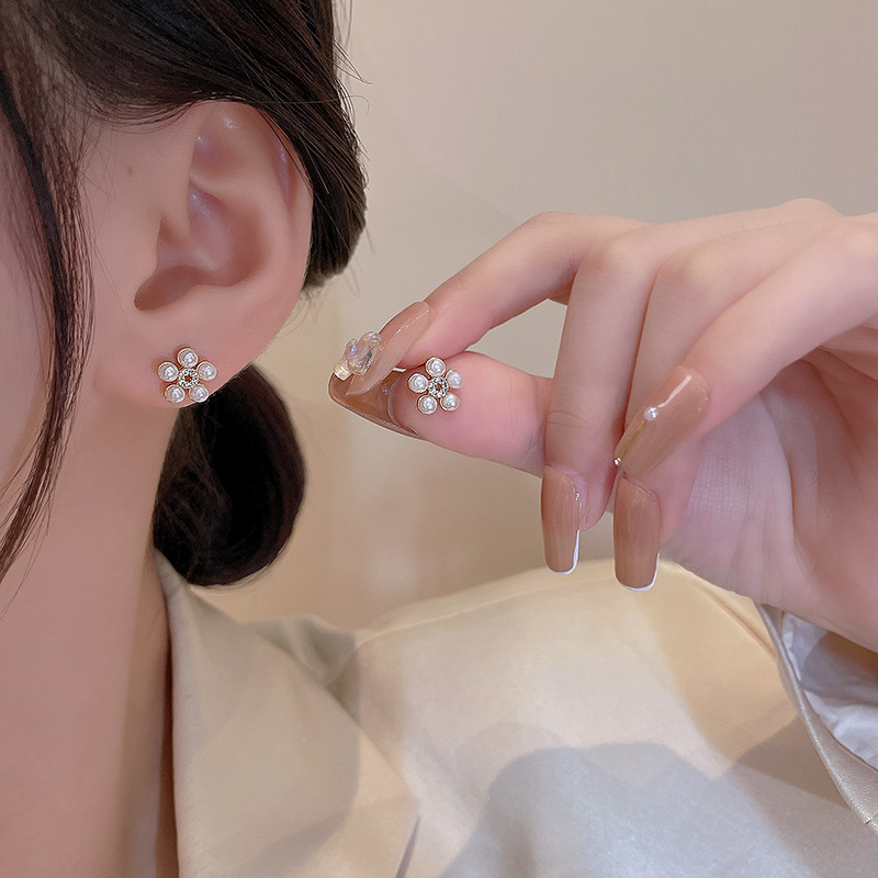 Anting Tusuk Mutiara Kecil Jarum Perak925 Women Flower Earrings