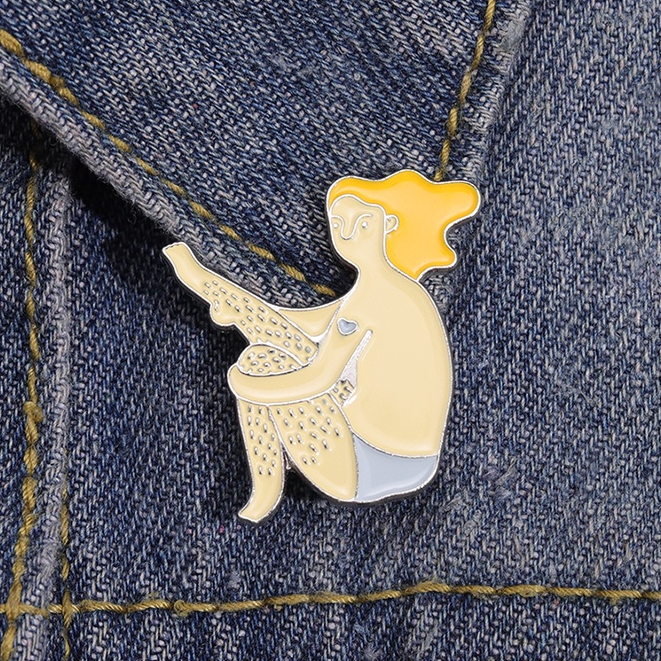 Feminist Enamel Pin Gadis Dengan Kaki Bros Kerah Lencana Feminisme Perhiasan Hadiah Untuk Teman Anak