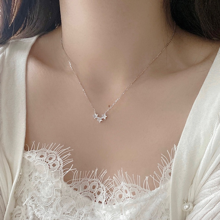 Kalung Liontin Bintang Berlian Imitasi Minimalis Choker Rantai Lapis Silver Untuk Wanita Hadiah Pengantin