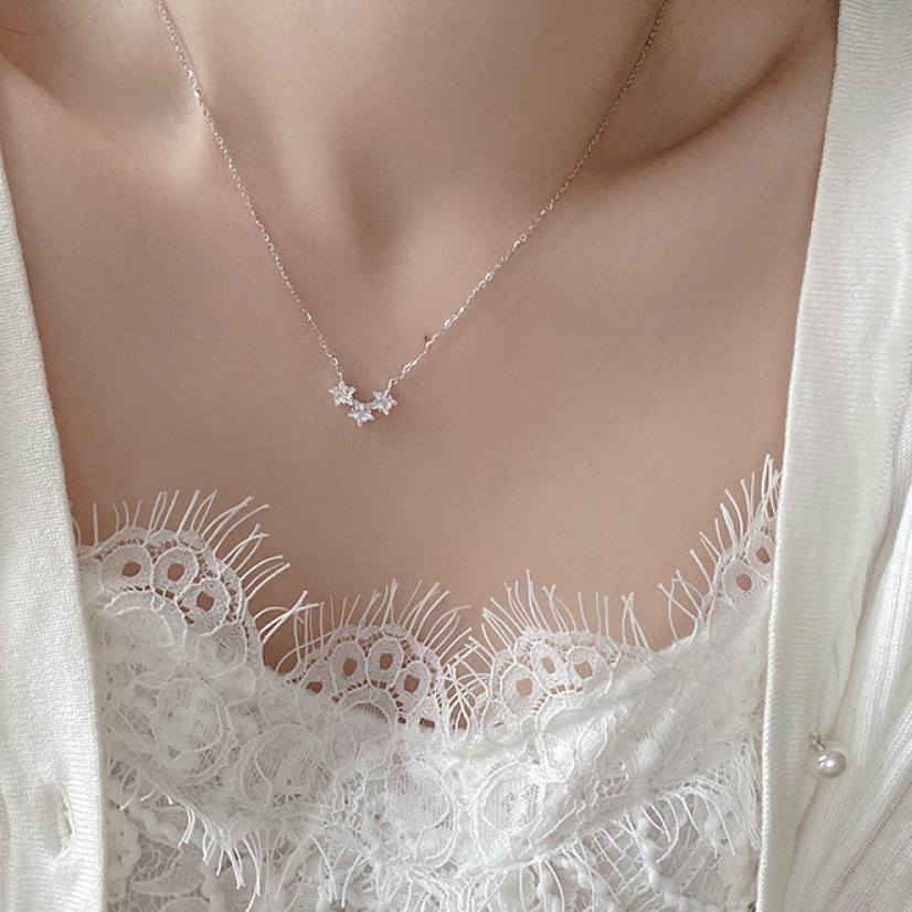 Kalung Liontin Bintang Berlian Imitasi Minimalis Choker Rantai Lapis Silver Untuk Wanita Hadiah Pengantin