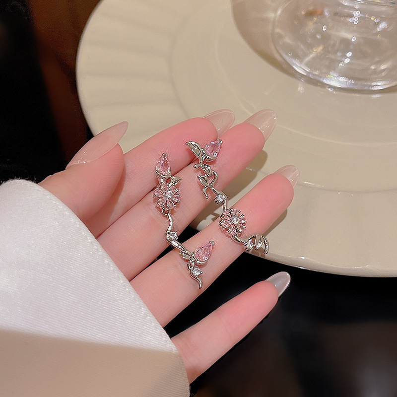 Gaya Baru925 Perak Jarum Rumbai Panjang Zirkon Anting Wanita Stud Ear Jewelry