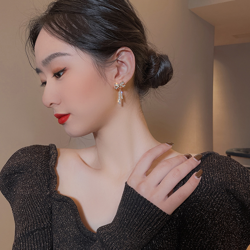 Flash Berlian Rumbai Busur Anting Aksesoris Telinga Kepribadian fashion Korea Wanita