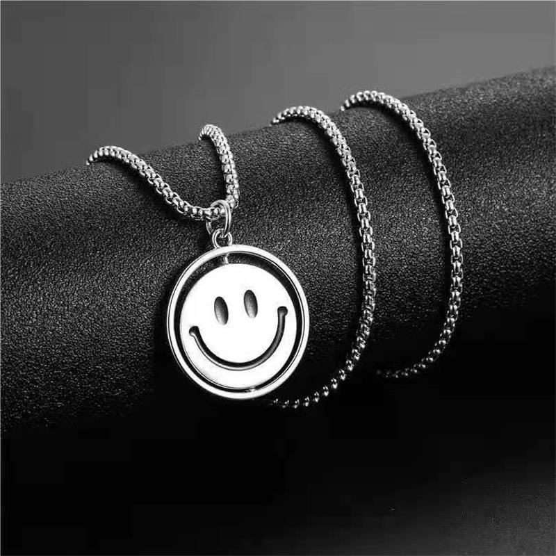 Kalung Rantai Sweater Hias Emoticon Smiley Face Gaya Hip Hop