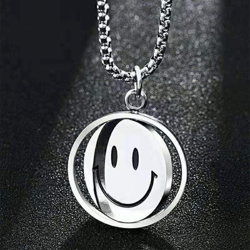 Kalung Rantai Sweater Hias Emoticon Smiley Face Gaya Hip Hop