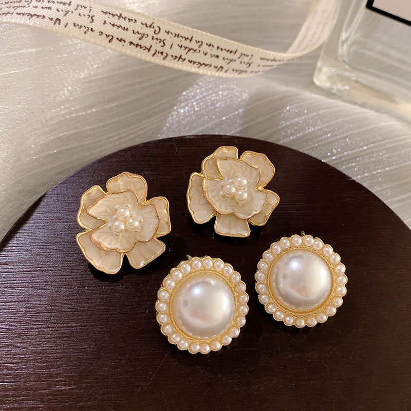 Anting Tusuk Mutiara, Anting Bunga tulip, Anting Baru