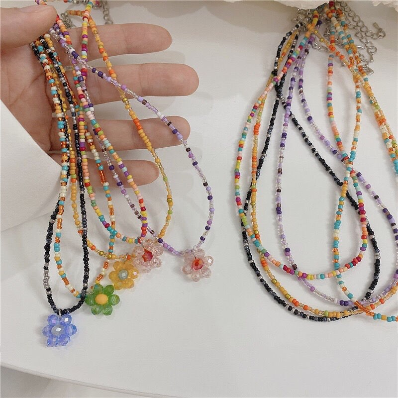 Edisi Korea Manik Kalung Gadis Bunga Vintage Warna-Warni Kristal Klavikula Hadiah Ulang Tahun