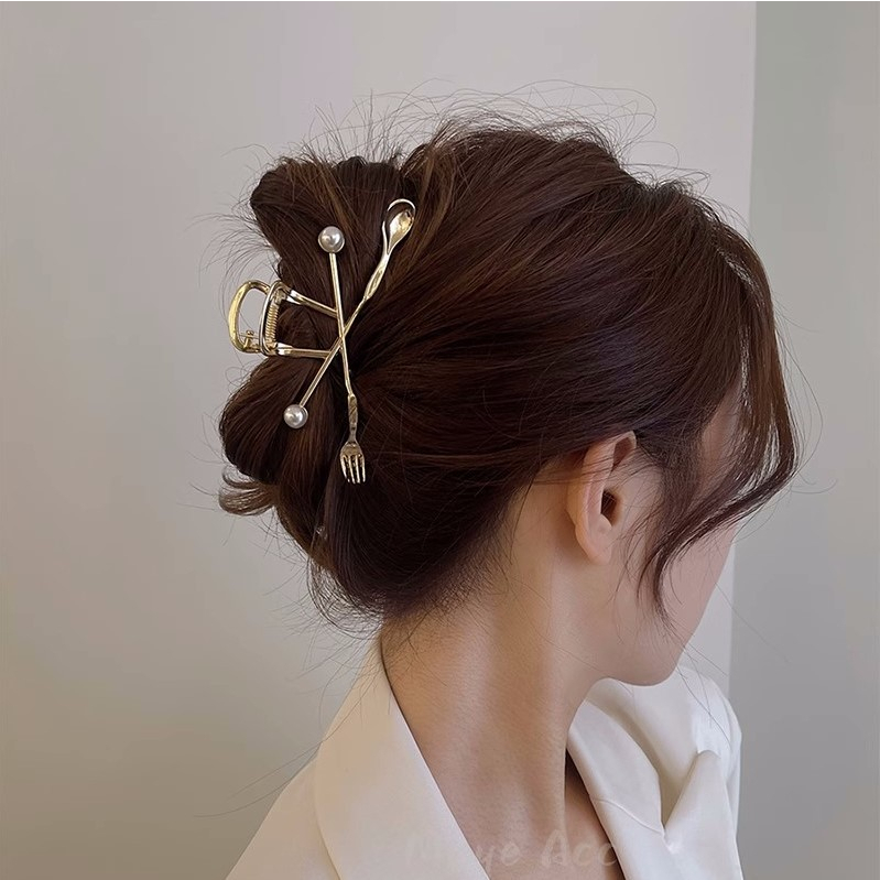 Crowd Fork Spoon Design Hair Clip Wanita Back Brain Spoon Grab Clip Hiu Besar Klip Hiasan Kepala