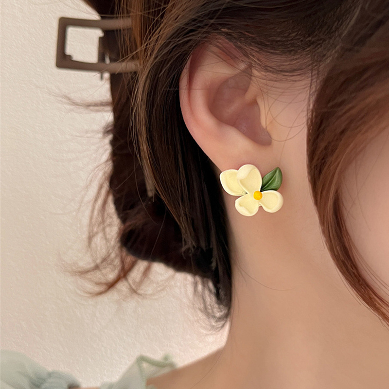 Cream Kuning Gardenia Manis Anting Desain Niche Anting Wanita