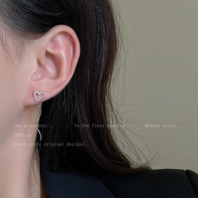 Anting Simple Berbentuk Hati Untuk Wanita Anting Rumbai Aksesoris Fashion