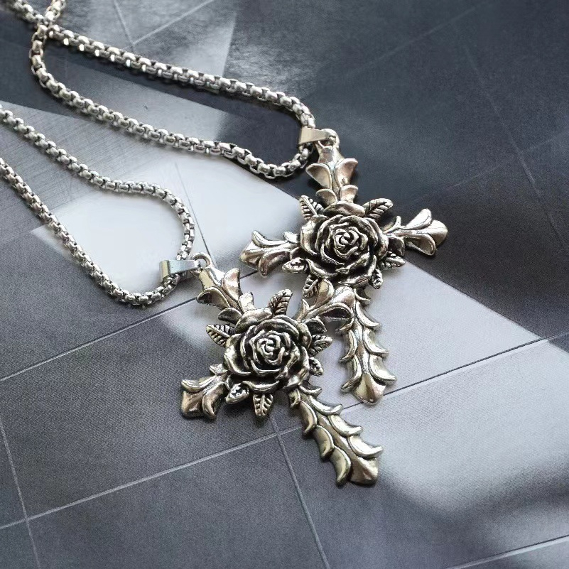 Ins Rose Cross Necklace Retro Liontin Rantai Necklaces