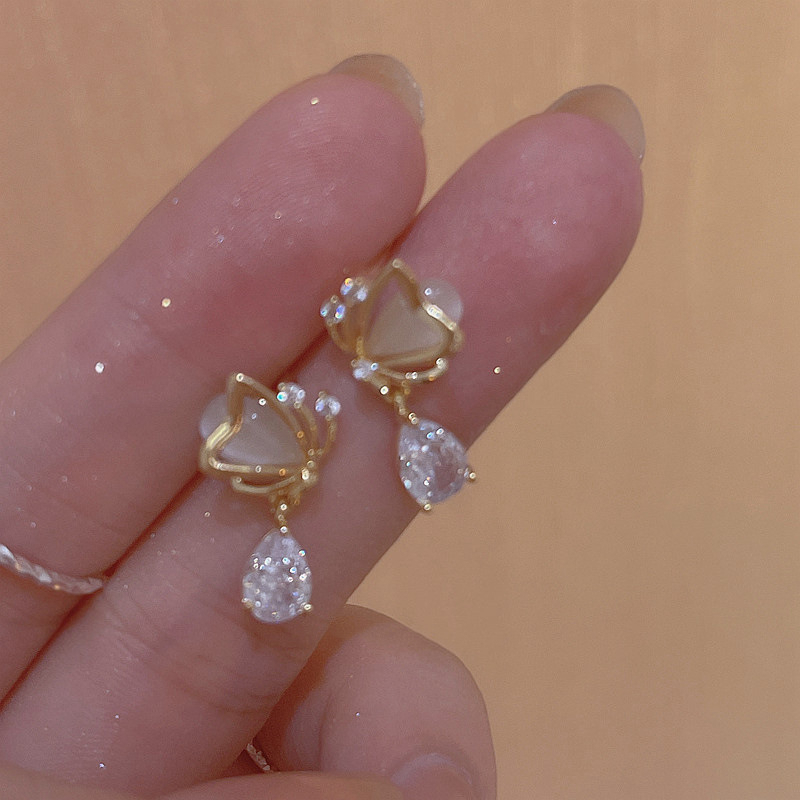 Anting Bunga Daisy Gadis Huruf Oval Rumbai Panjang Asimetris Stud Hadiah Ulang Tahun Acara Penting