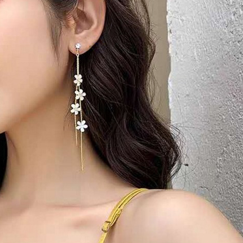 Anting Bunga Sakura Gadis Bunga Shell Stud Zirkon Jumbai Hadiah Ulang Tahun Versi Korea Fashion