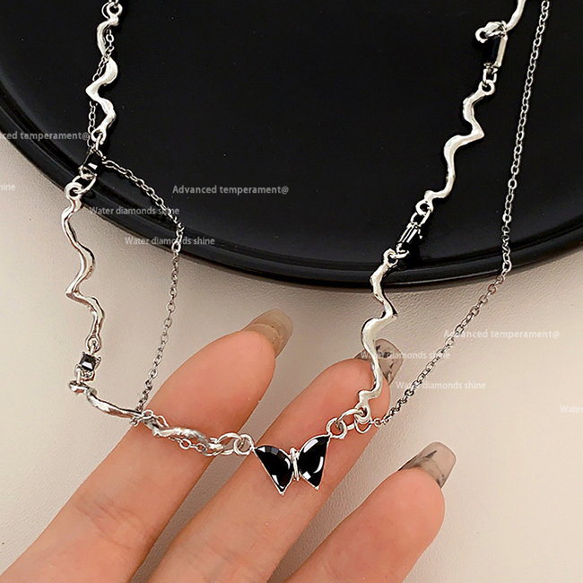 Kalung Kupu Hitam Trend Perhiasan Y2K Style