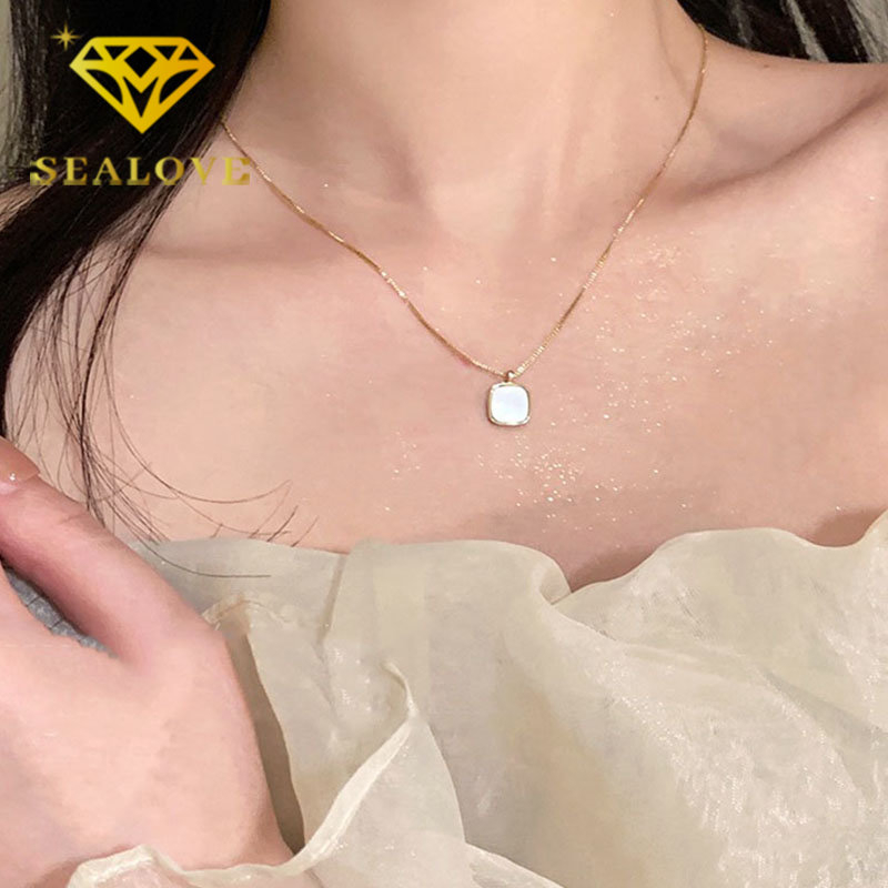 Kalung Titanium Wanita Anti Karat Kerang Emas 18K Fashion Korea Aesthetic Aksesoris Perhiasan Necklace