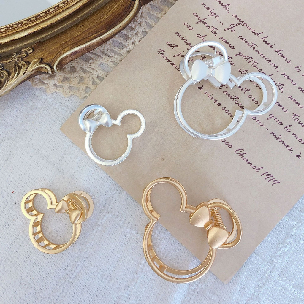 Jepit Rambut Bentuk Mickey Model Hollow Bahan Metal Matte Gaya Korea Untuk Mandi