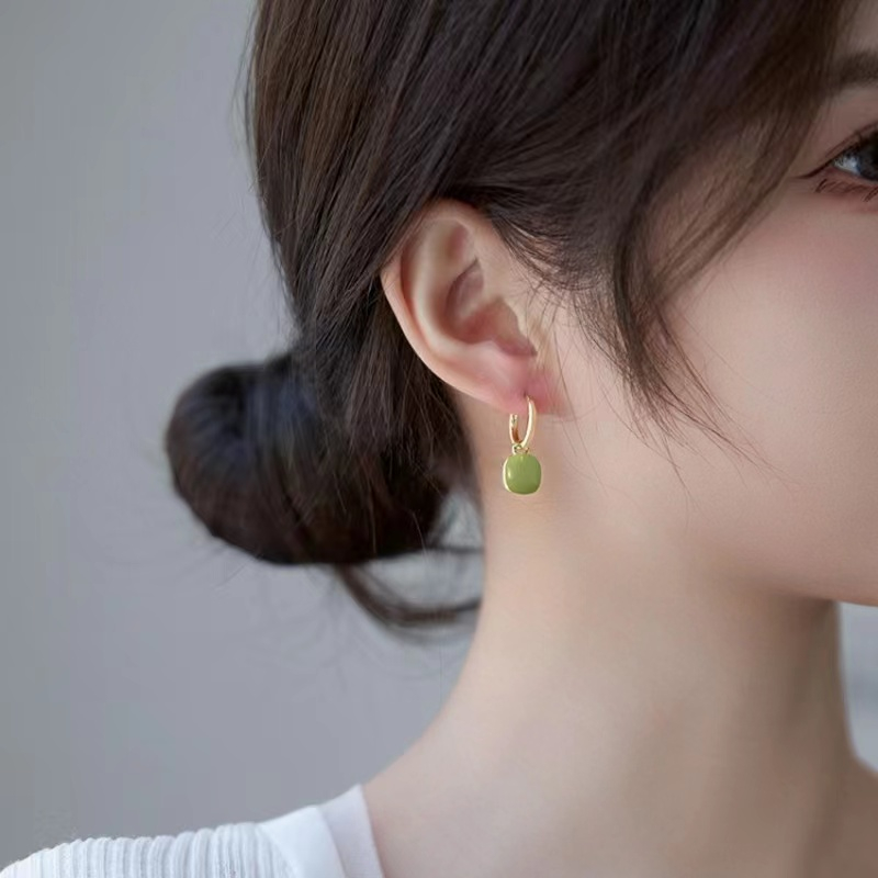 Anting Tusuk Gantung Bahan silver Desain Bunga Hijau Alpukat Gaya Musim Panas anti Alergi Untuk Wanita