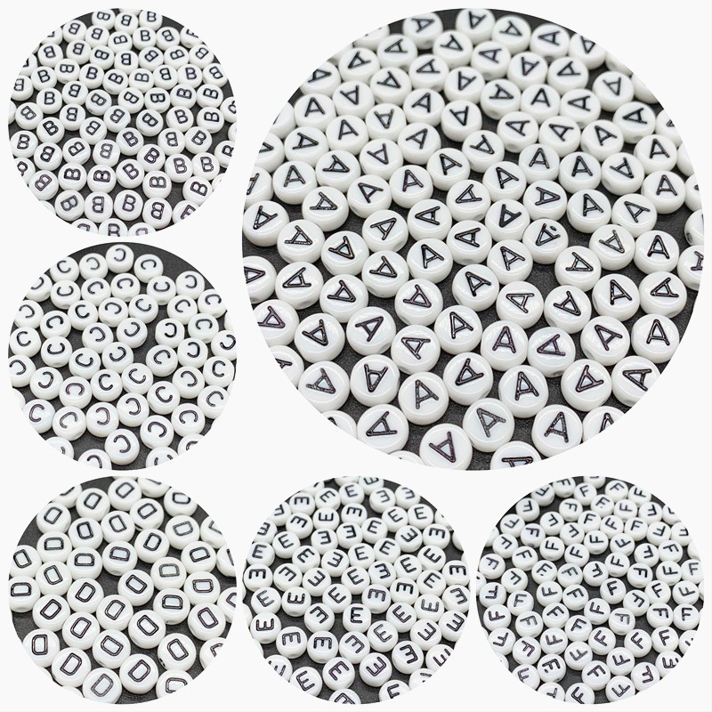 100pcs / Lot Manik-Manik Bulat Datar Motif Huruf A-Z Bahan Akrilik Ukuran 4x7mm Untuk Membuat Perhiasan