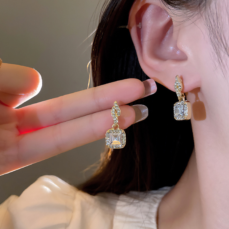 S925 Anting Berlian Persegi Geometris Retro, Versi Korea Modis Acara Penting Untuk Aksesoris Perhiasan Wanita