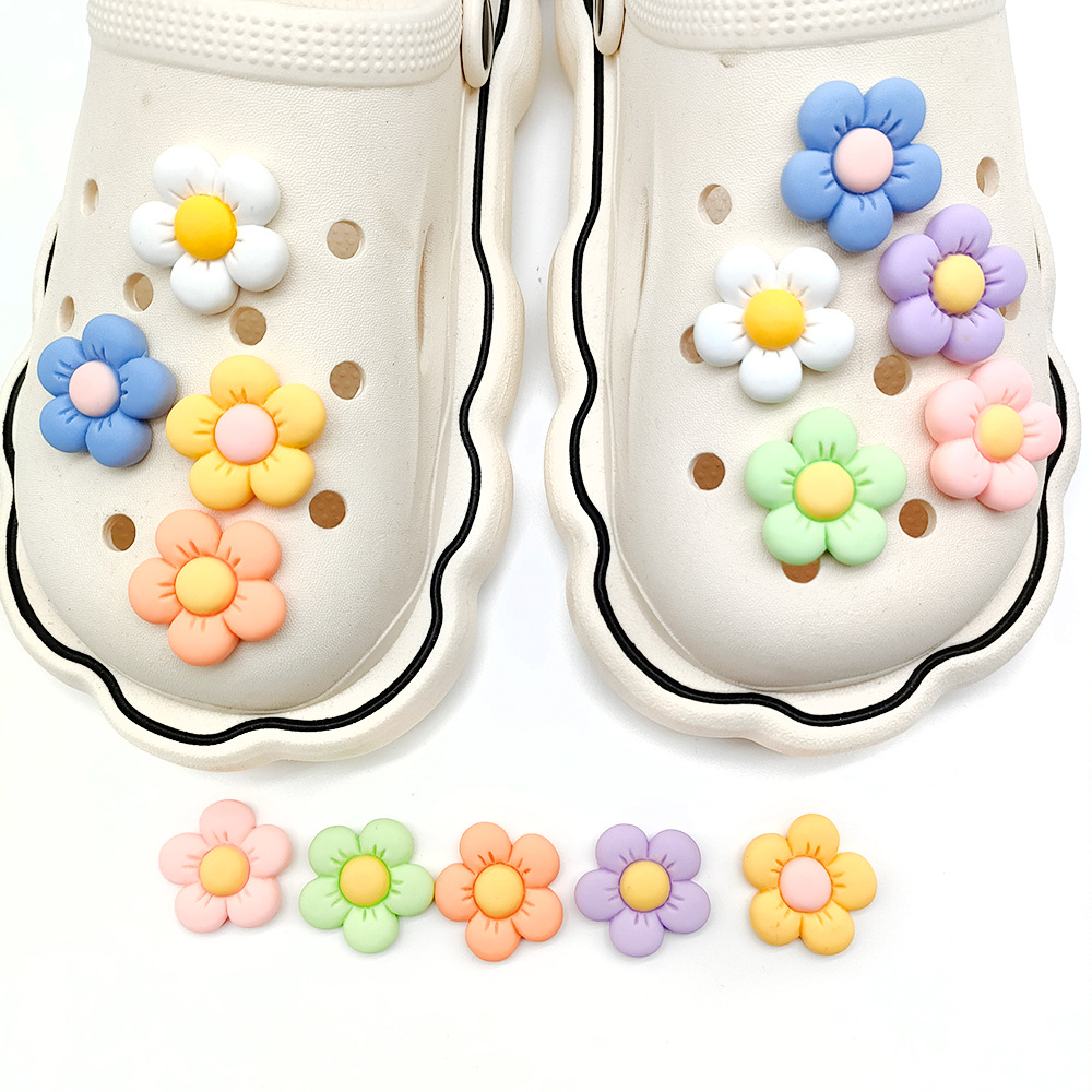 Lucu Jibbitz Beruang Bunga Resin Crocs charms Kartun Pin Aksesoris Sepatu Menghias Sandal Sandal Gesper Anak Perempuan Hadiah