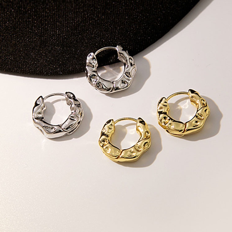 Anting Hoop Lingkaran Kecil Warna Emas Sederhana Lucu Untuk Wanita Perhiasan Geometris Metal Ear Loop Aksesoris Pesta