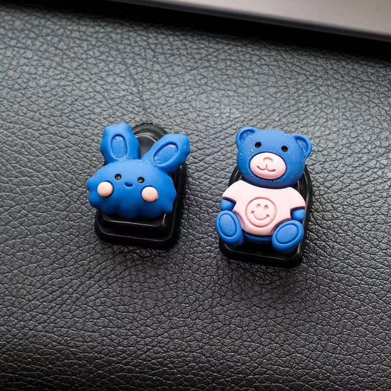 Car Creative Blue Girl Invisible Hook, Pengait Hias Kartun Strawberry Mobil