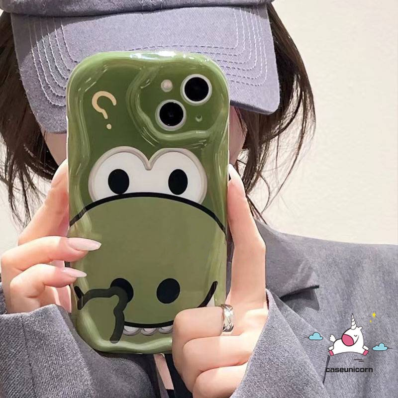 IPHONE Casing Ponsel Kartun Lucu Manyo Strawberry Bear Kompatibel Untuk Iphone11 14 12 13 Pro Max 7Plus XR X7 8 6s 6 Plus XS Max SE 2020 Shockproof Soft Glossy 3D Wavy Curved Edge Cover