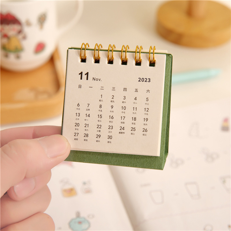 1pcs2024kalender Mini Desktop Dekorasi Meja Portable Note Calendar Ornament