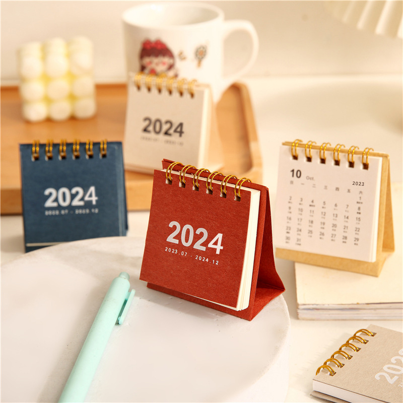 1pcs2024kalender Mini Desktop Dekorasi Meja Portable Note Calendar Ornament