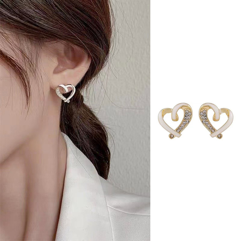 【COD】Anting Tusuk Perak925 Anting Elegan Rasa Premium Anting Berbentuk Hati Anting Indah