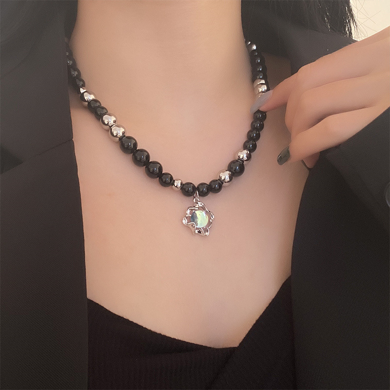 Y2k Gelap Moonlight Batu Kalung Perak Hitam Manik Pria Klavikula Necklace