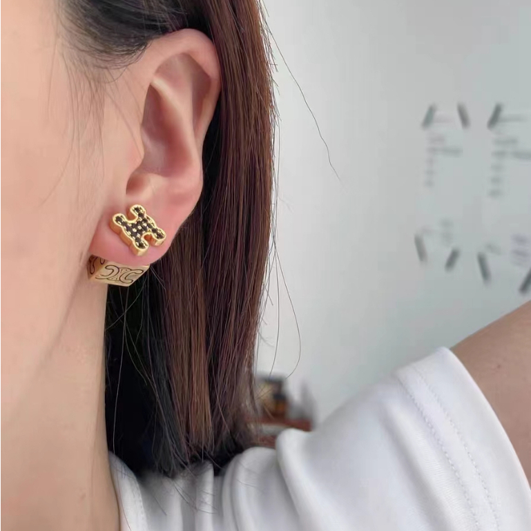 Arc De Triomphe Hollow Out French Vintage Square Light Mewah Anting Berkualitas Tinggi