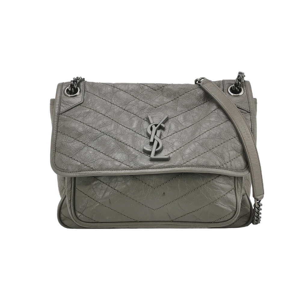 Saint Laurent Niki Medium Kulit Berlapis Lilin Warna Solid Jahitan V Tas Bahu dengan Logo YSL