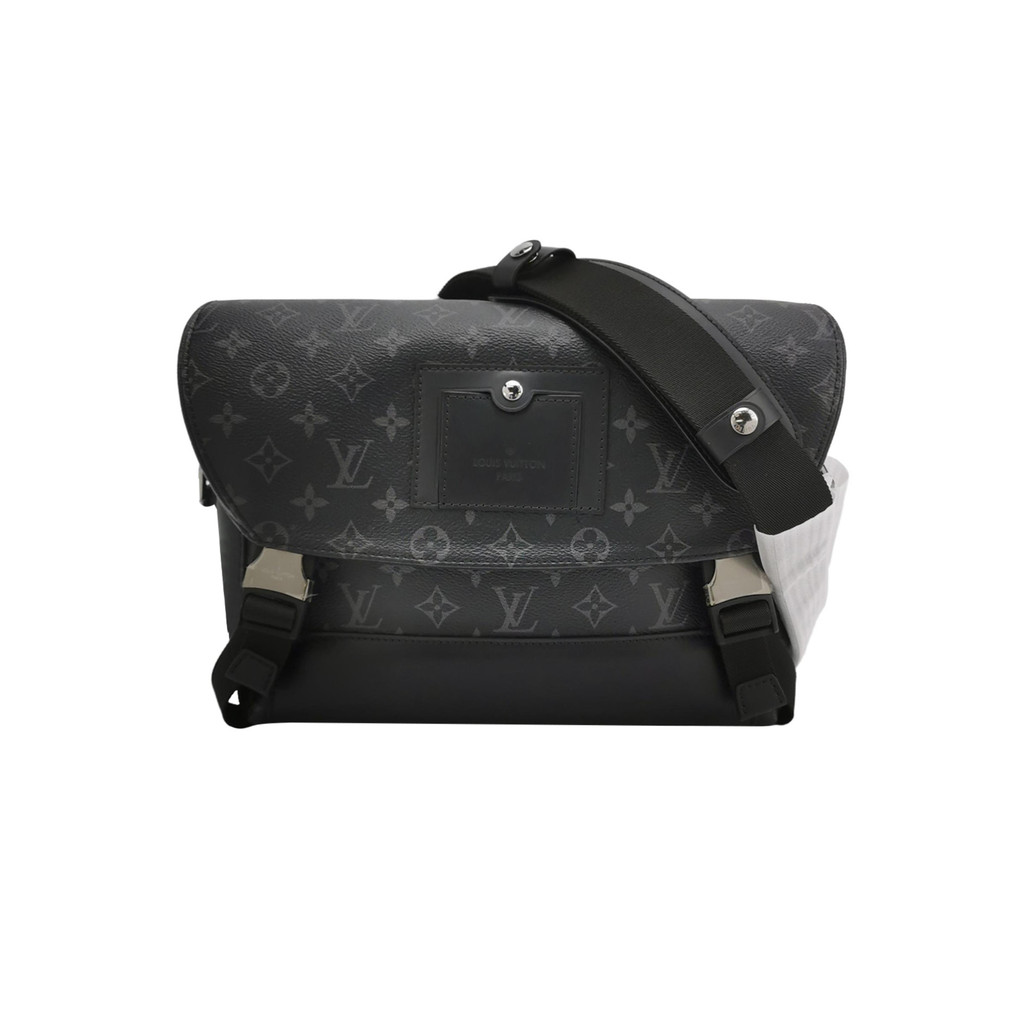 Louis Vuitton (LV) Tas Selempang Monogram Patch Pocket Kecil dari Kulit Sapi Voyager