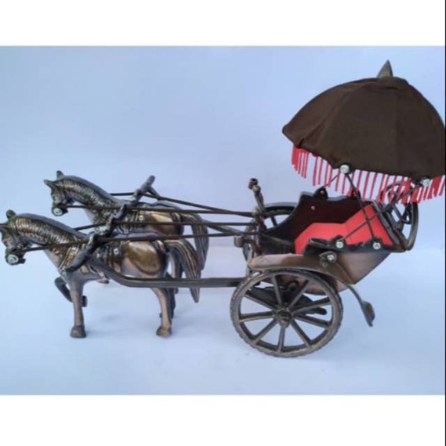Miniatur delman dua sapi model becak manado malaka 38x13x18 cm murah