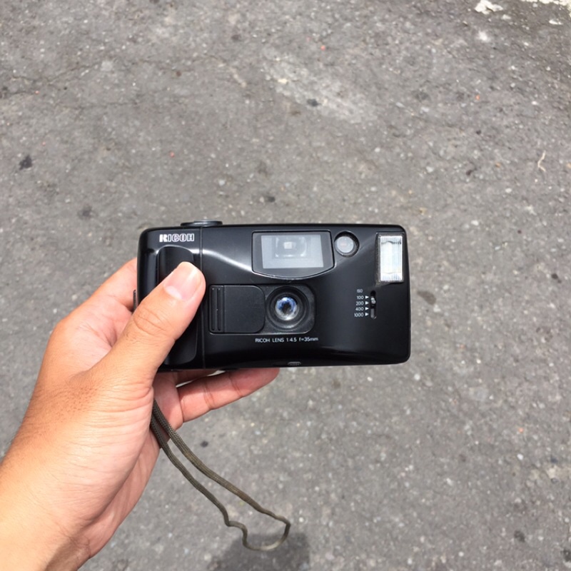 Kamera analog Ricoh Yf-20Super/ Kamera film 35mm