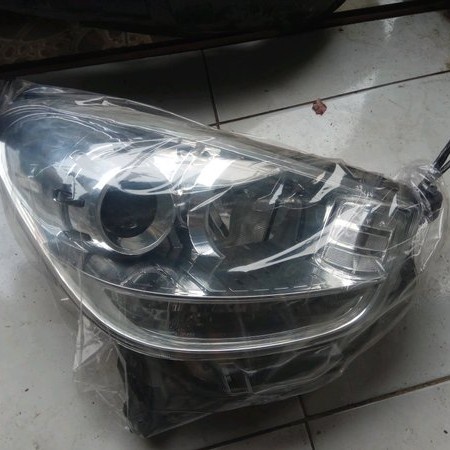 {BEKAS} Headlamp Sirion 2012 Murah