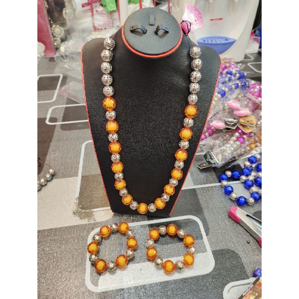 acesories set kalung dan gelang koto gadang.