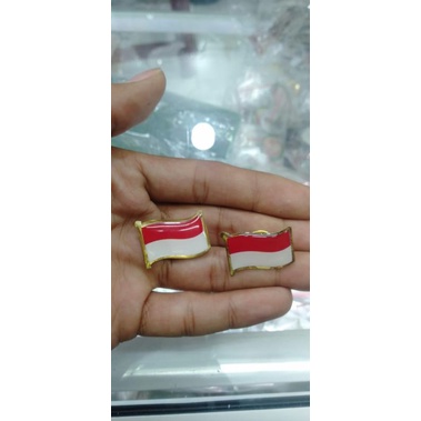 pin bendera merah putih berkibar