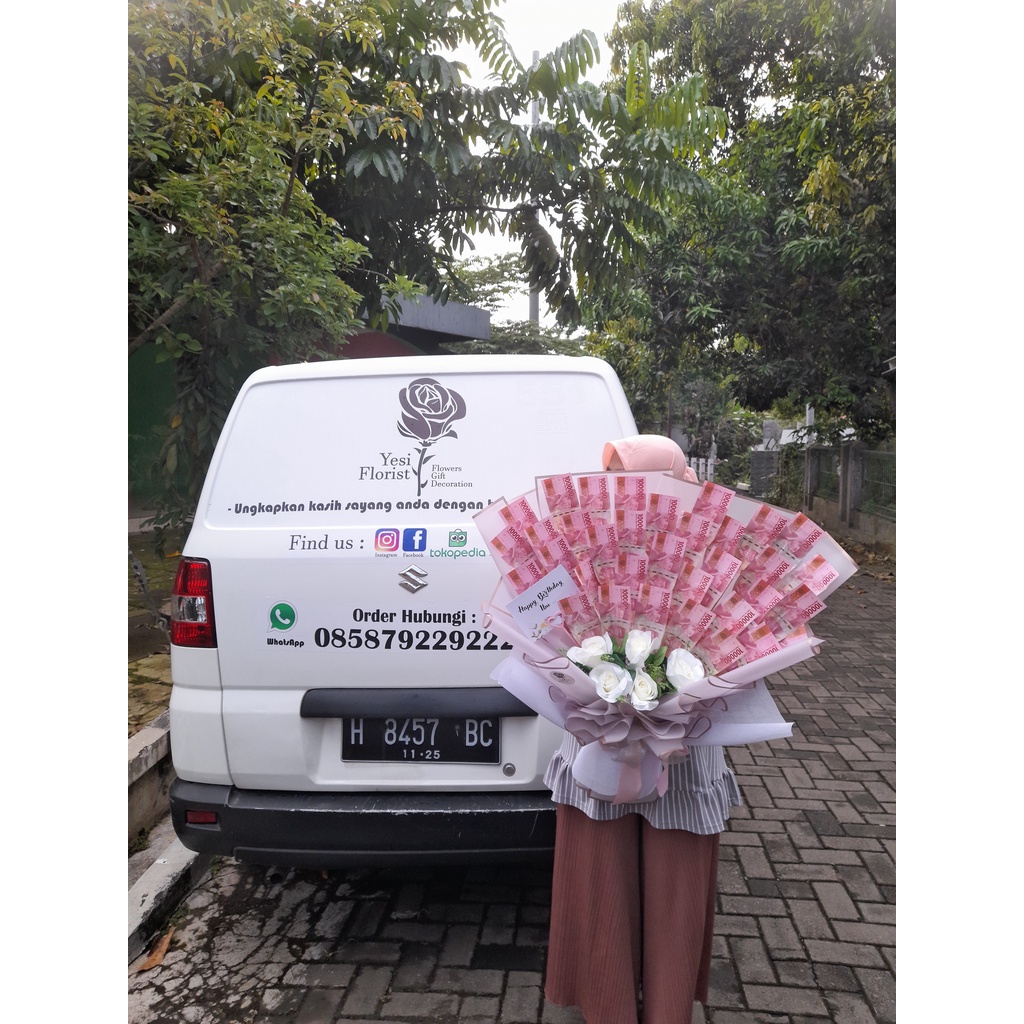 ( bisa dikirim hari ini ) Money Bouquet Premium || SOUVENIR UANG MAHAR 100RB || Jual Buket Uang sema