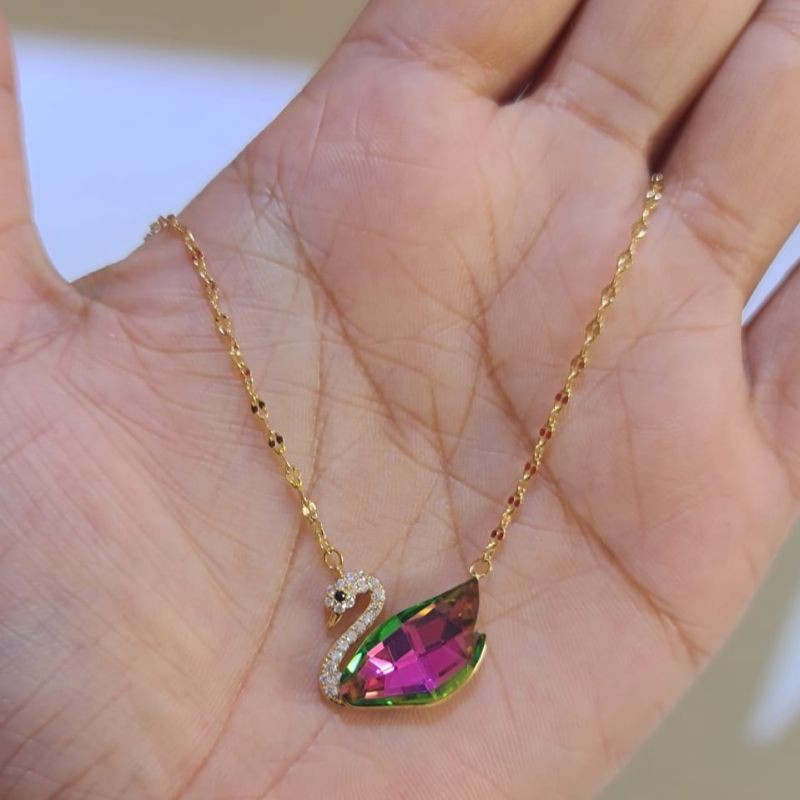 KALUNG SWAN SWAROVSKI