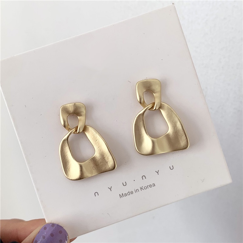 Anting Tusuk silver S925 Warna gold matte Untuk Wanita