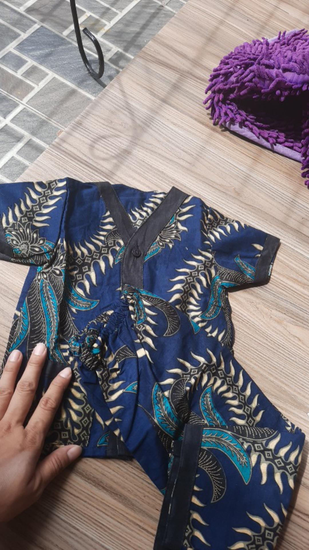 Setelan Batik Anak Untuk Usia 1 Sampai 2 Tahun