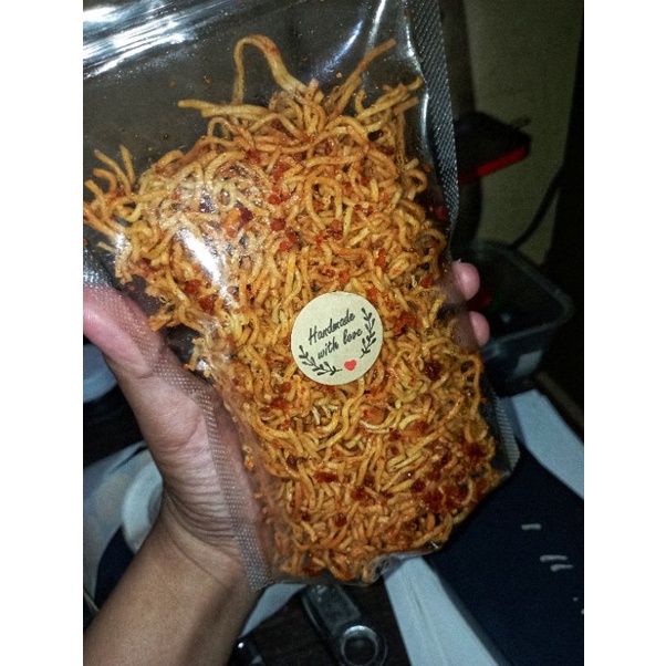 

Mie Pedas CRIPSS.. King Snack kemasan standing pouch