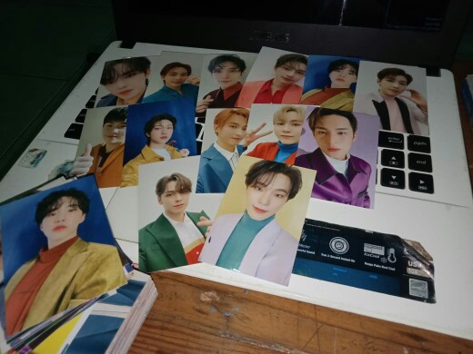 Foto Polaroid 2 R  /6 X 9 Cm + Laminasi ( Anti Air)