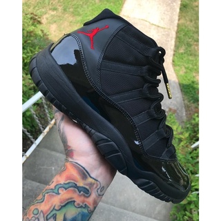 sepatu olahraga basket terbaru terlaris full black